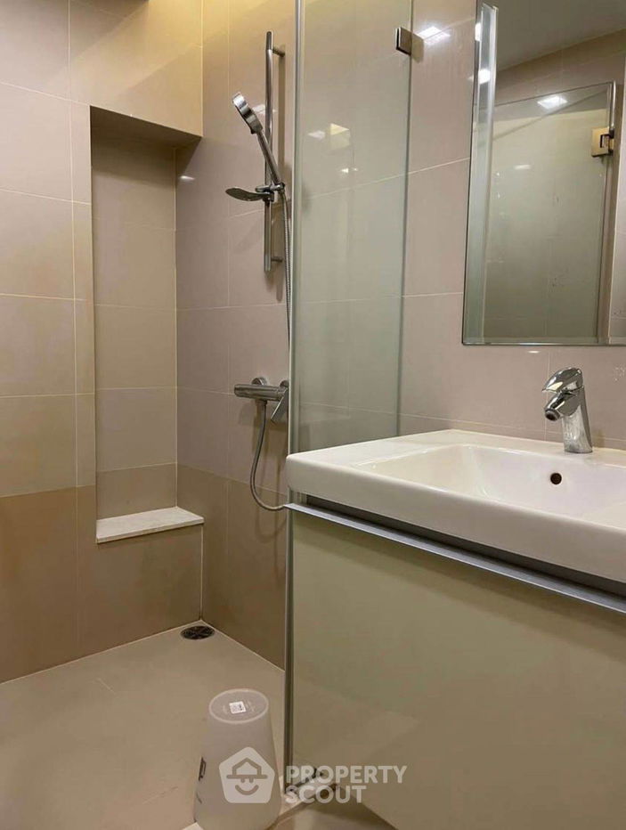 picture 1-BR Condo at Focus Ploenchit near BTS Nana (ID 2311308) - 3/10