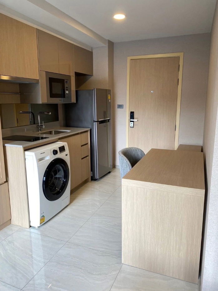 picture #R6439 🎉 170968 Condo for rent  Walden Asoke - 7/12