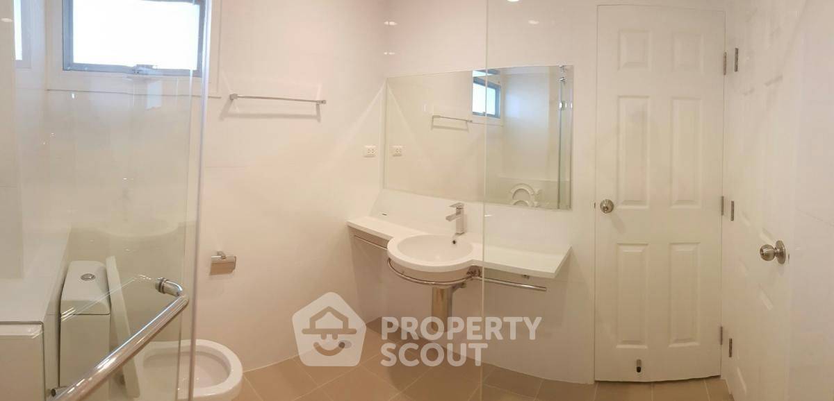 picture 1-BR Condo at Boat House Hua Hin close to The Venezia (ID 1069312) - 9/10