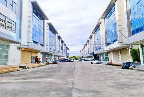 PhraChomKlao cheapest The Cheapest King Kaew Romklao Airport Link Lat Krabang 696km. Sangkharatcha T