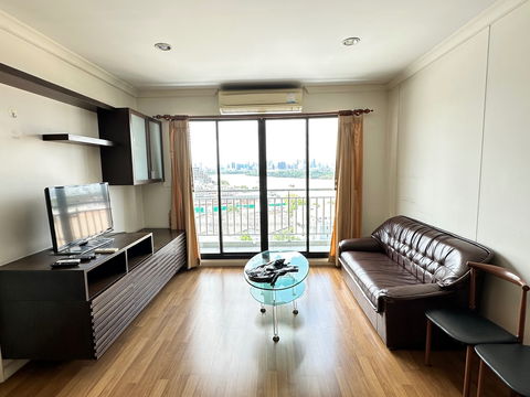 For rent 2 bed room 14 floor 68 sqm 15,000 baht