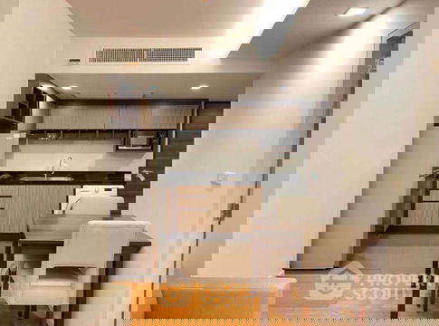 คอนโด 1-ห้องนอน ที่ โฟคัส แอท เพลินจิต ใกล้ BTS นานา (ID 2311308)