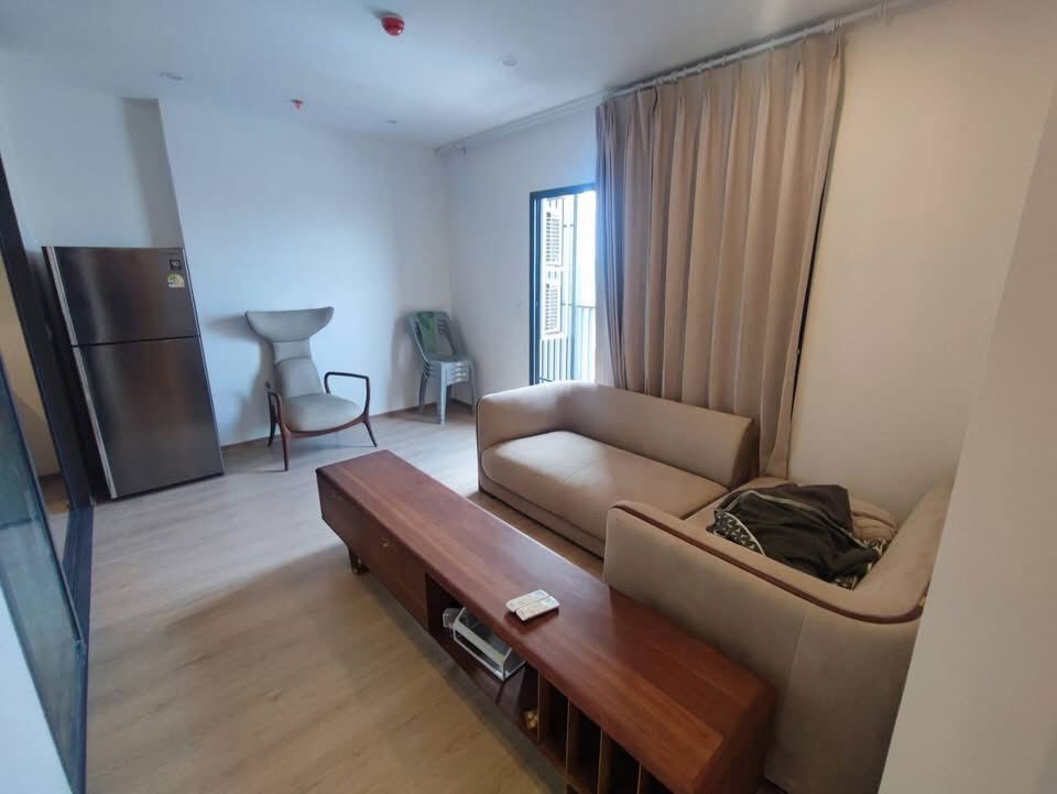 picture Life Rama 4                  - Asoke - 1/8