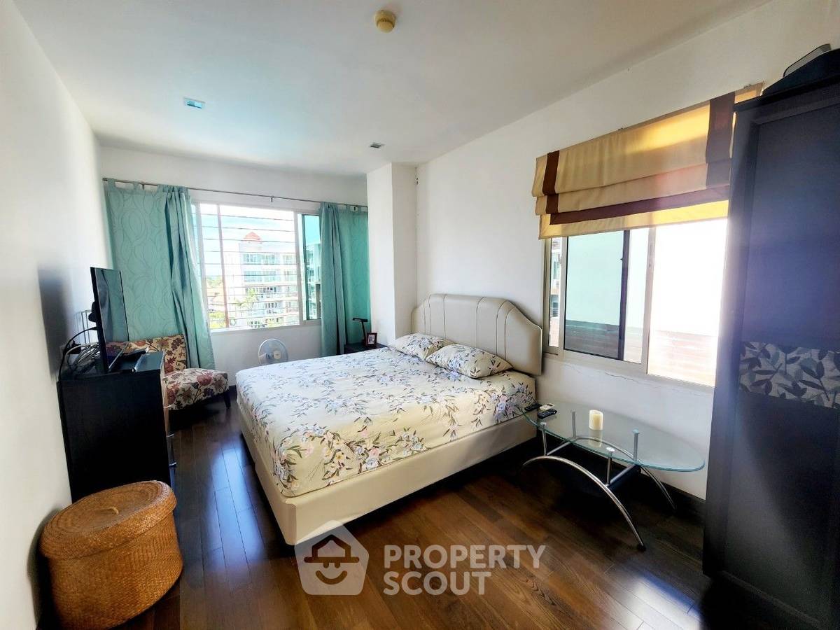 picture 2-BR Condo at The Seacraze Condominium Hua Hin close to Khao Takiab beach (ID 1232761) - 7/10