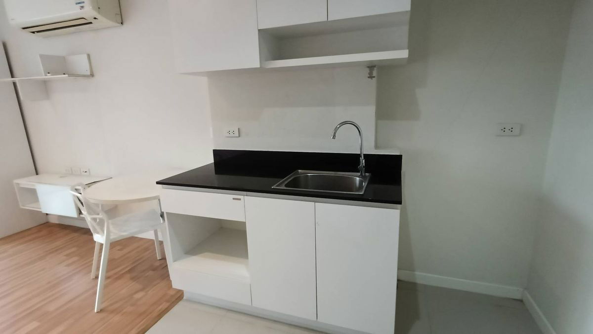 picture For rent: V Condo Ekkamai-Ramintra, next to the expressway market. - 3/12