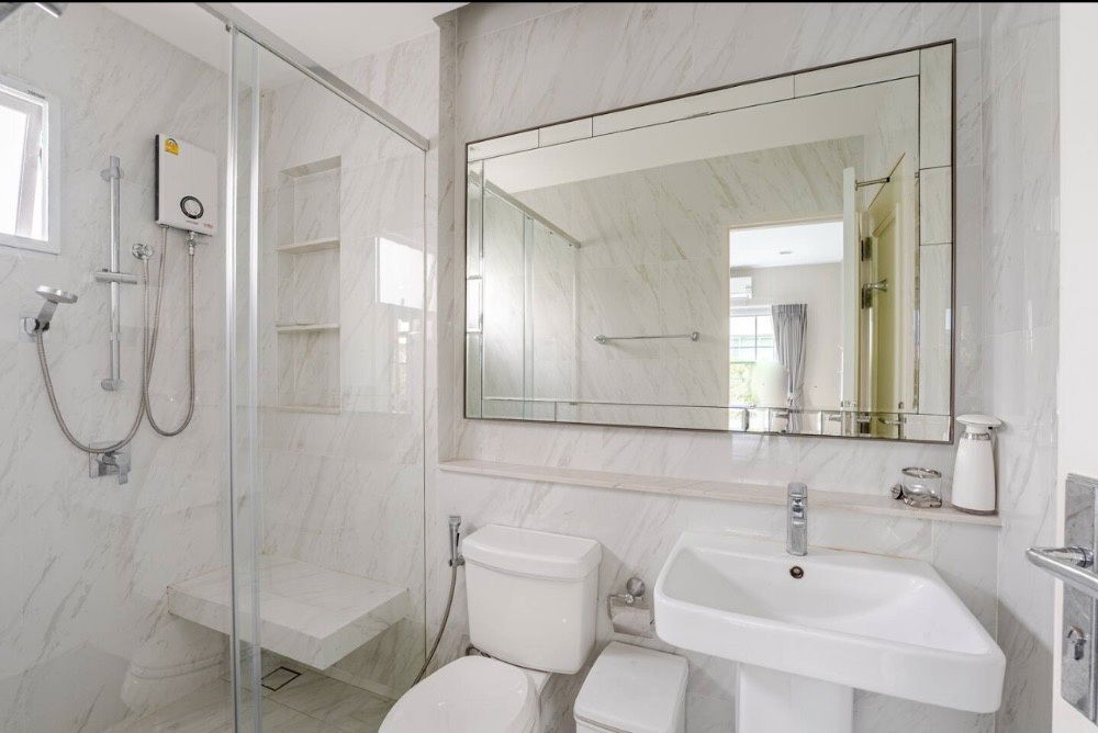 picture Luxurious house for rent at Nantawan Ramintra - Phaholyothin 50. - 10/27