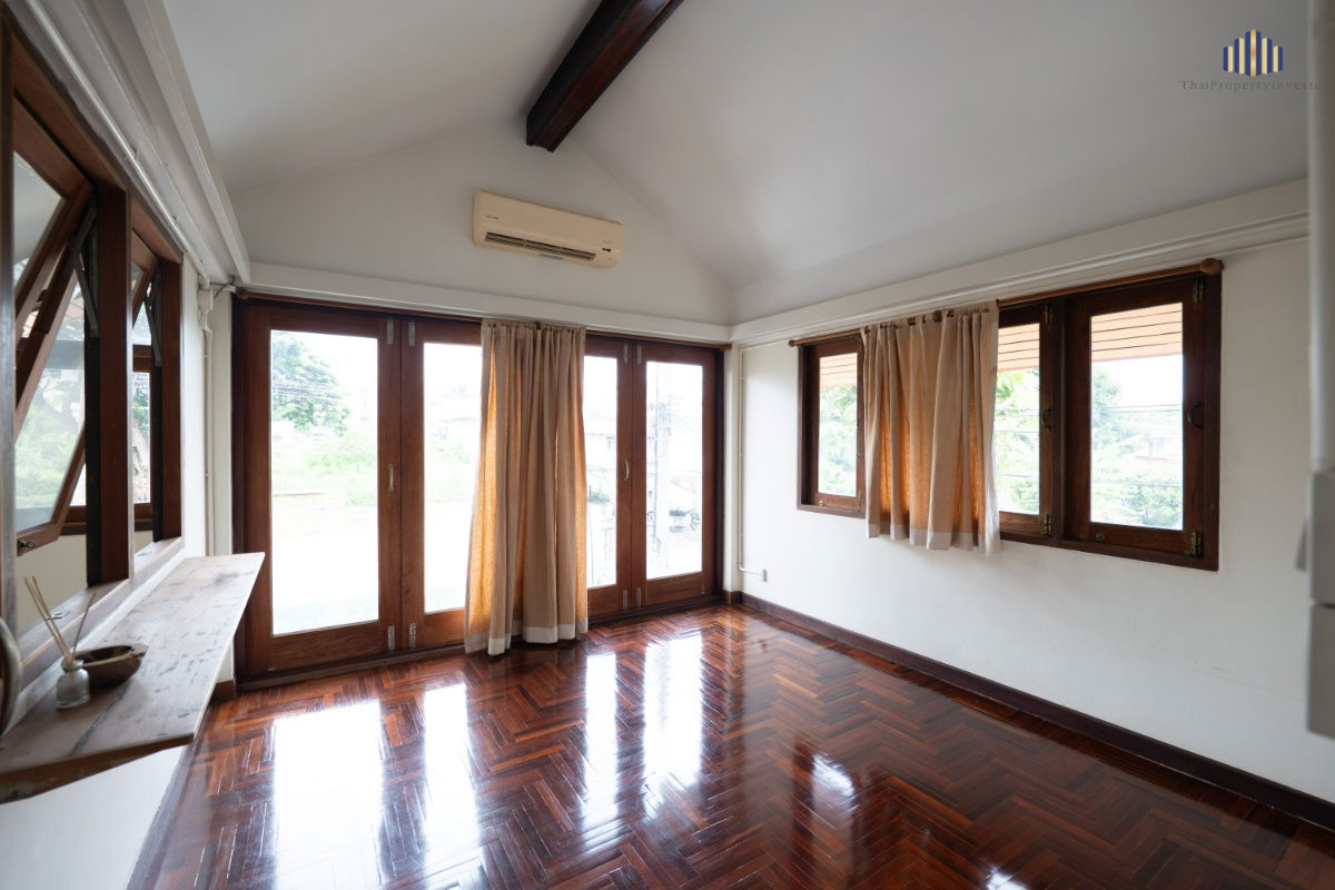 picture Super Artistic! Rare Item! A Truly Unique Home!! For Sale: 2-Storey Detached House, 38 Sq.wah, Fully Furnished – Soi Sanguansuk, Rama V Road - 19/25