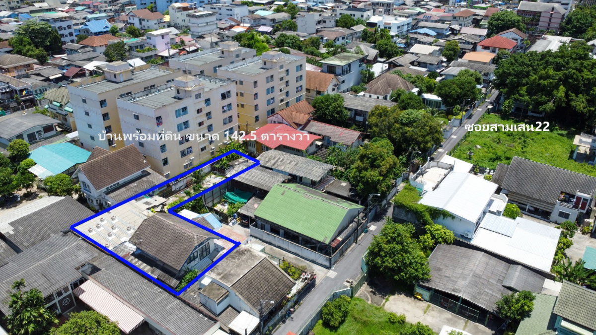 picture Best Price in Dusit District - House and Land for Sale in Soi Samsen 22 Total area: 142.5 square wah (1 ngan 42.5 square wah)    - 3/24