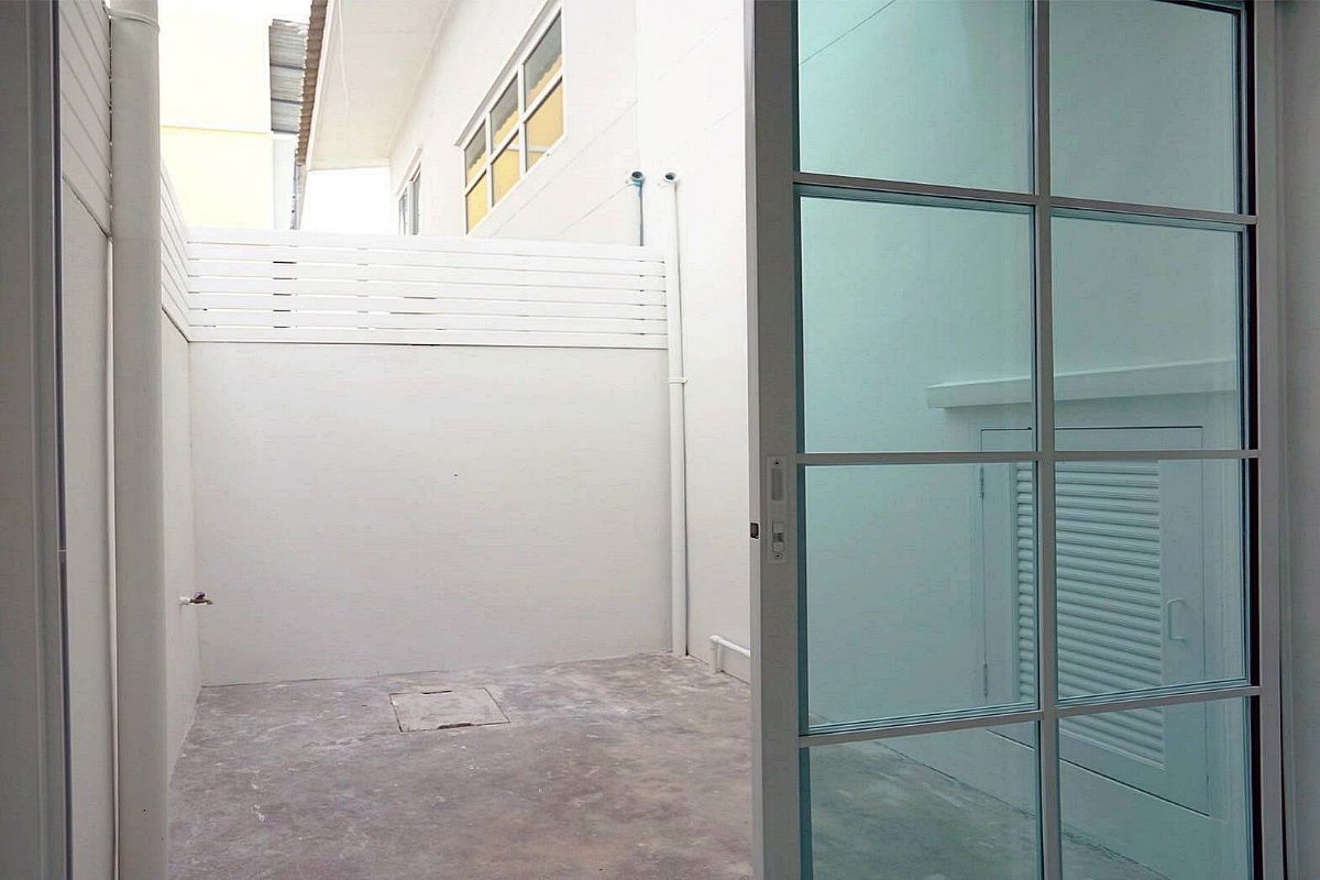 รูป บ้านสวย ใกล้เซ็นทรัล เวสเกต  #หมู่บ้านลภาวัล 22 บางใหญ่  ทาวน์เฮ้าส์ 3 ห้องนอน   ใกล้ MRT สถานีตลาดบางใหญ่  - รูปที่ 12/22