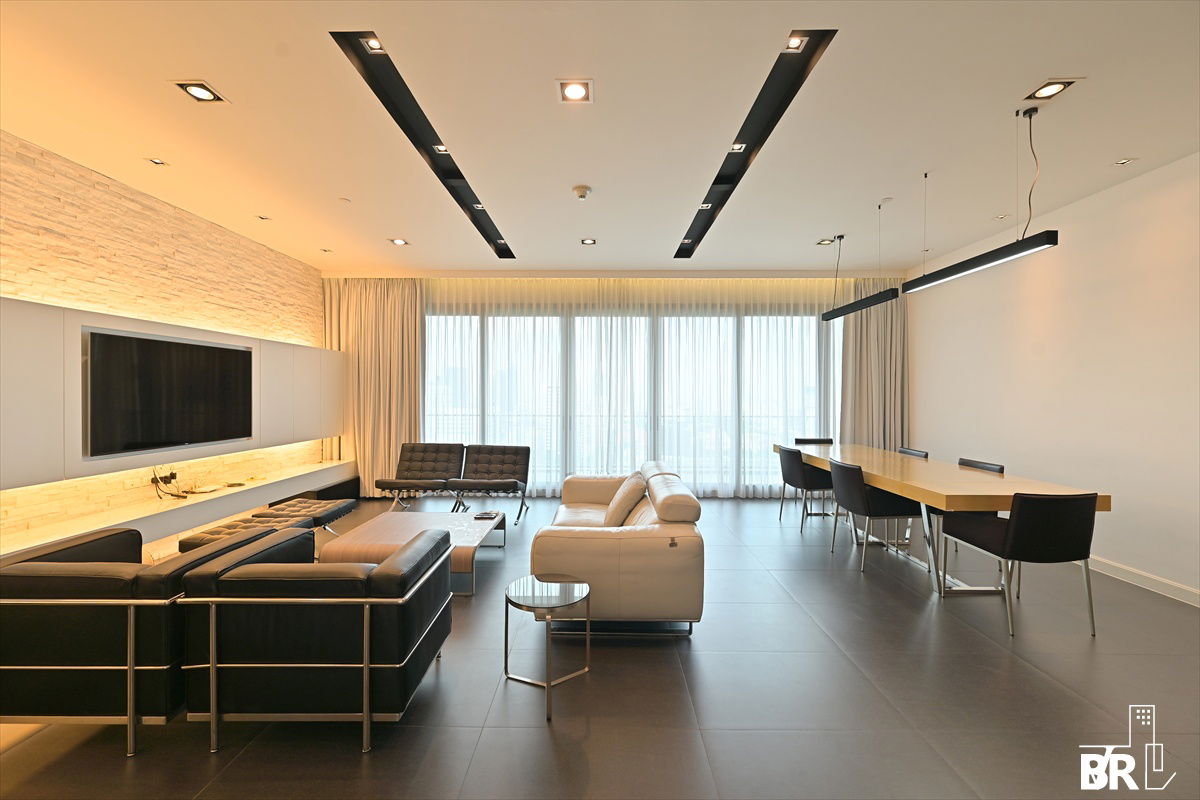picture Rare Luxury Unit🔥 185 Rajadamri , Stunning Sport Club View ⛳ Near BTS Ratchadamri  - 13/26