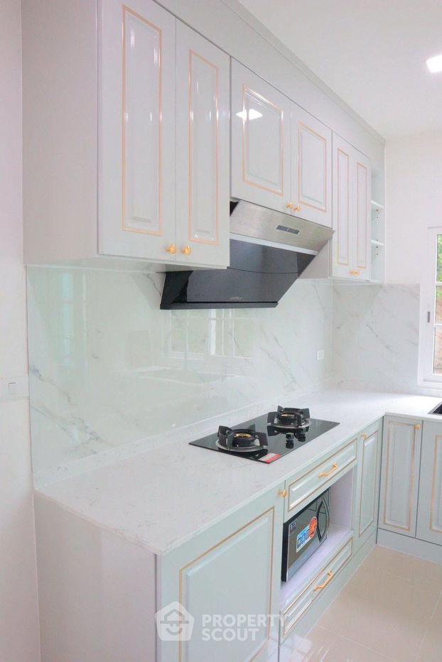 picture 4-BR House at Grandio Bangna Km.5 in Bang Kaeo (ID 2311306) - 10/17