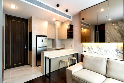 Condos for rent BTS Ekkamai : LAVIQ                        Thonglor