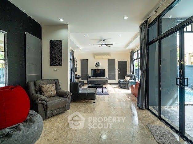 picture 3-BR Villa close to Chalong (ID 2312249) - 10/30