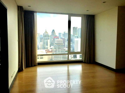 Condos for rent Pathum Wan : 3-BR Condo at The Park Chidlom near BTS Chit Lom (ID 452889)