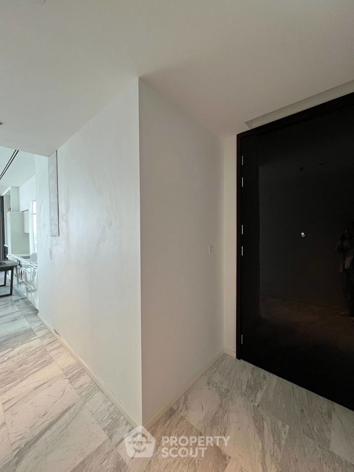 picture 2-BR Condo at Four Seasons Private Residences Bangkok near BTS Saphan Taksin (ID 2309685) - 9/14