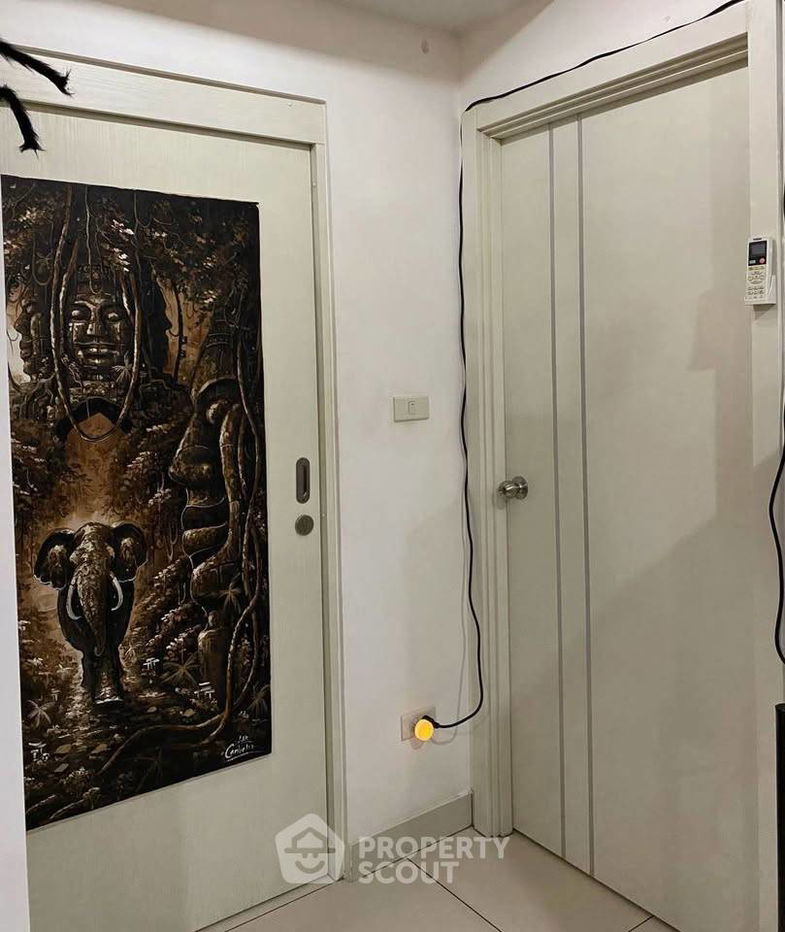 picture 2-BR Condo at Siam Oriental Plaza close to Phratamnak (ID 2313398) - 18/19