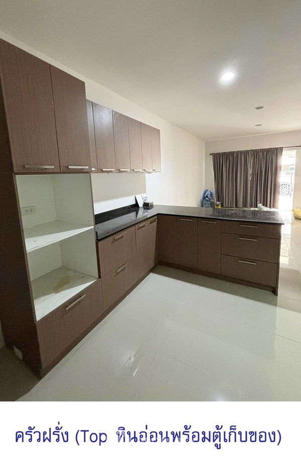 picture 3-BR Townhouse at Baan Klang Muang Sukhumvit 77 in Suan Luang (ID 2311965) - 4/12
