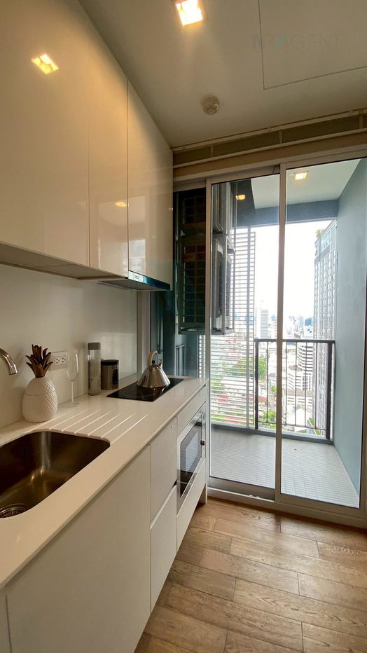 picture 🚩 For Sell Condo THE SAINT RESIDENCES Building C, Floor 24,1 bed room, Room size 30 sqm - 3/8