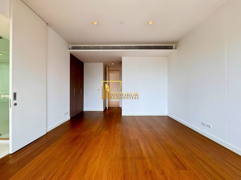 รูป 185 Rajadamri | Impressive 3 Bed Luxury Duplex Condo For Rent - BR13826CD - รูปที่ 19/58