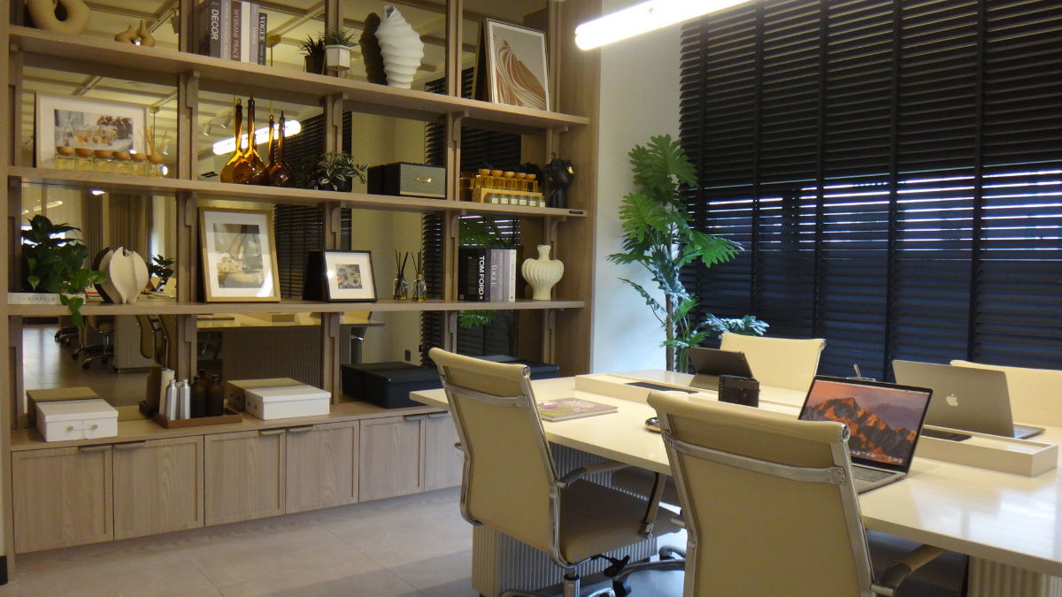 picture Luxury Home Office for Sale on Sukhumvit 77 – Business District, 5 Floors with Rooftop, Equipped with Elevator and Fire Escape - 14/25
