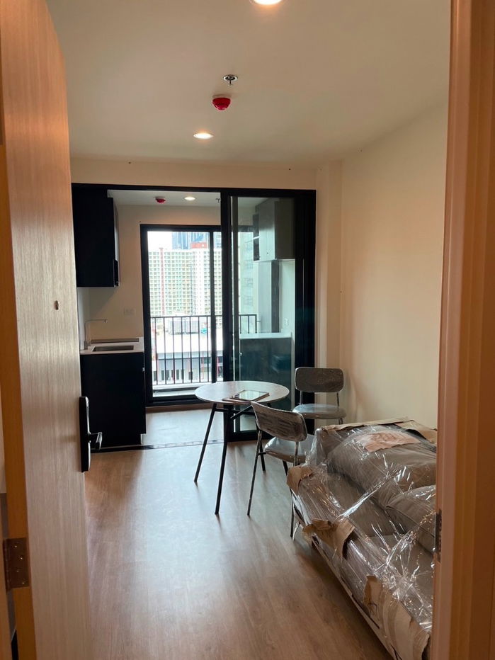 รูป Hot Deal ‼️NUE District R9 ทิศตะวันออก วิวสูงไม่บล็อก Fully Furnished ติดต่อ : 0926905445 - รูปที่ 1/4