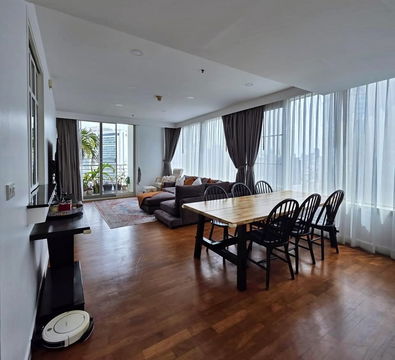 TA8095📲LineID @556ryccg💎145 sqm 3 Bedroom Floor 25 Fully furnished Siri Residence Sukhumvit 24 near BTS Phrom Phong, Benchasiri Park, EMPORIUM