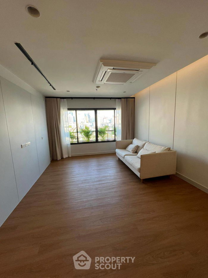 picture 2-BR Condo at Baan Ploenchit near BTS Nana (ID 1443469) - 2/11
