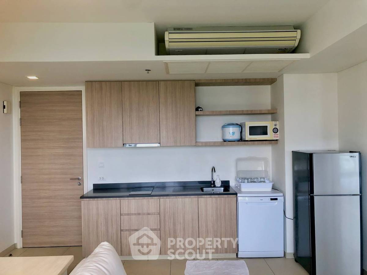 picture 1-BR Condo at Zire Wongamat close to Pattaya North (ID 1149119) - 2/10