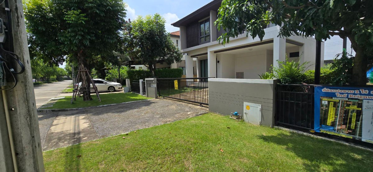 รูป ขายบ้านเดี่ยว 57 ตรว.พร้อมเข้าอยู่ได้เลย จอดรถสะดวกมาก - รูปที่ 14/16