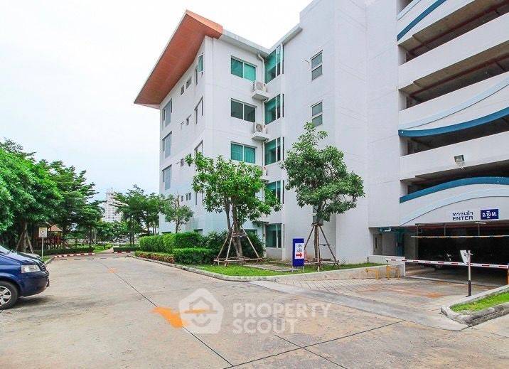 picture 3-BR Condo at Supalai River Resort Charoen Nakhon in Samre (ID 2313288) - 28/33