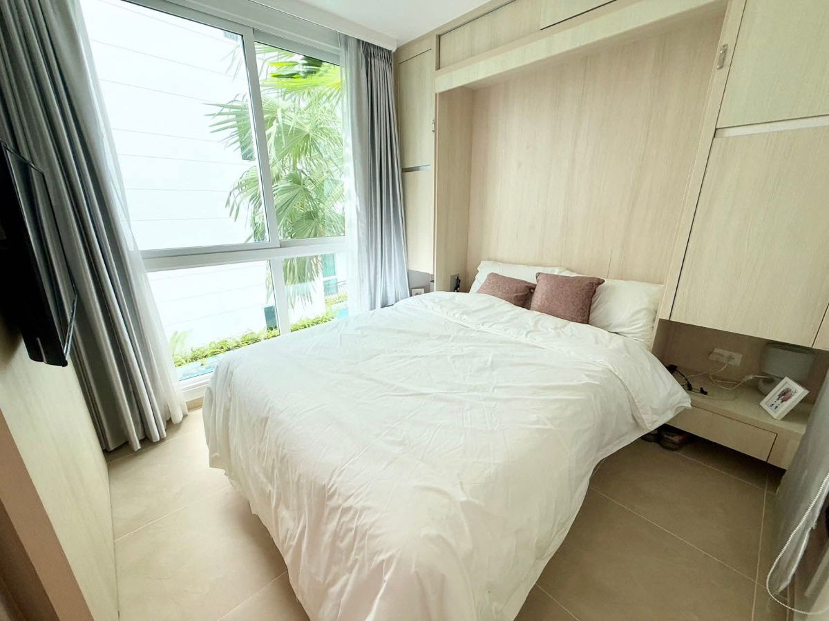 picture Olympus Condo in South Pattaya for Sale, Foreign Name, Pool View, Fully Furnished and move in ready - 2/11