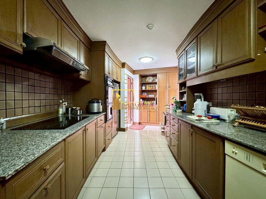 picture Supakarn Condo | Elegant 3 Bedroom Riverside Condo For Sale - BR60587CD - 14/48