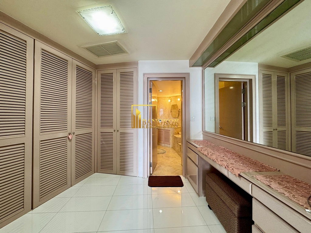 picture Supakarn Condo | Elegant 3 Bedroom Riverside Condo For Sale - BR60587CD - 39/48