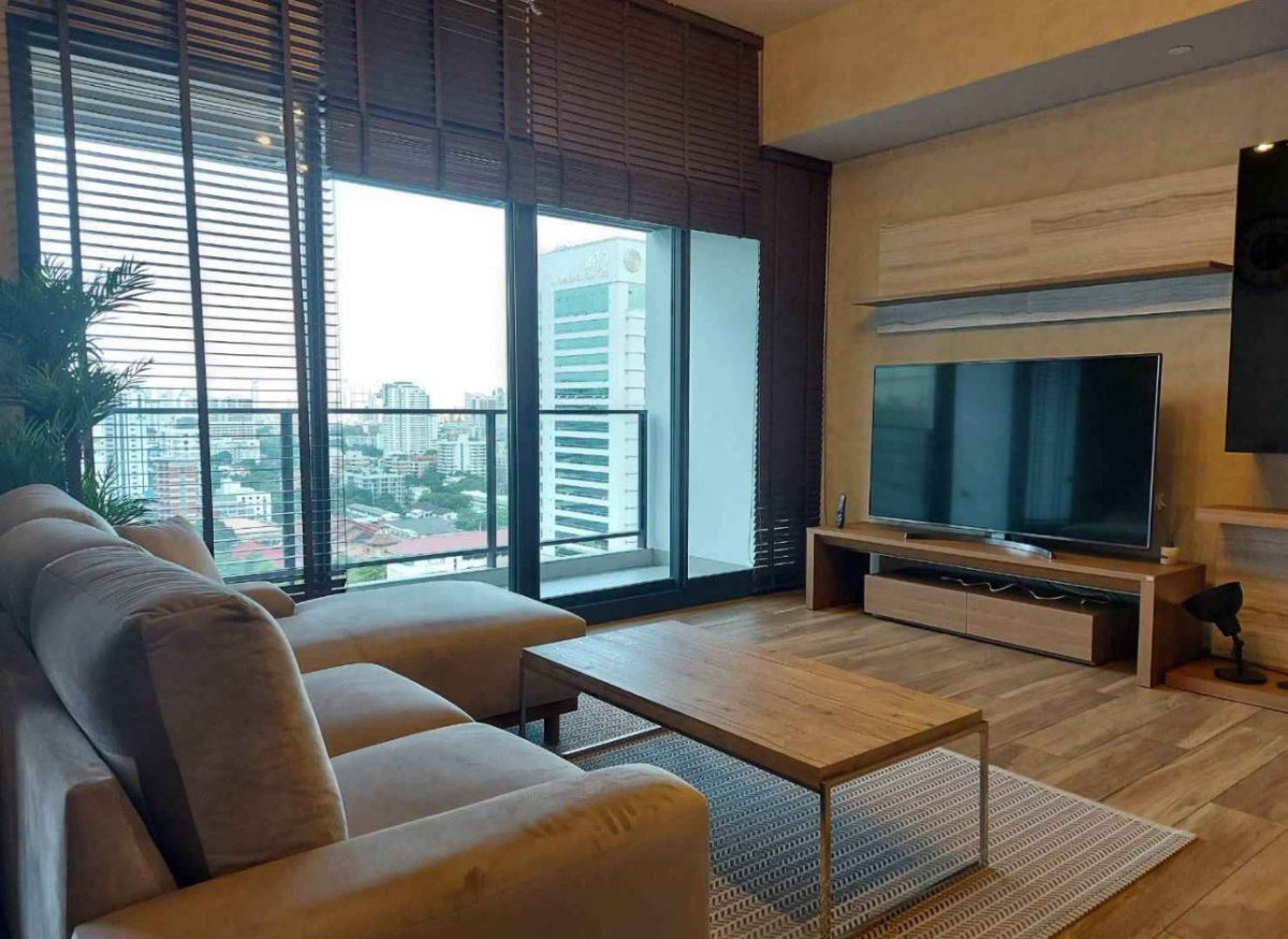 รูป ST256 ให้เช่าคอนโด The Lofts Asoke – แต่งครบ วิวอโศก ชั้นสูง - รูปที่ 1/12