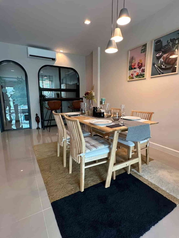 picture Modern 3-Storey Townhome for Sale – Soi Satriwitthaya 29 - 7/7