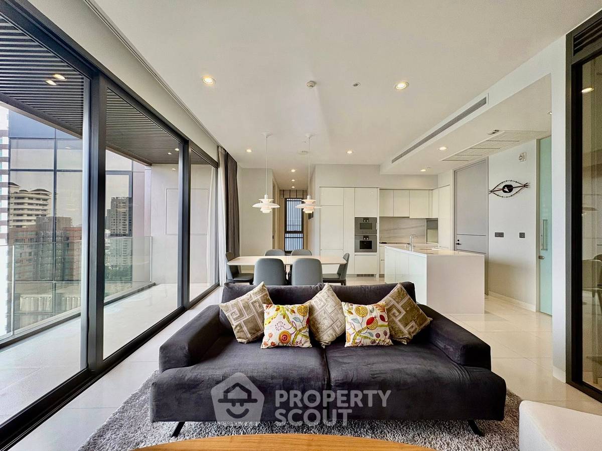 picture 2-BR Condo at Vittorio Sukhumvit 39 near BTS Phrom Phong (ID 2312332) - 1/12