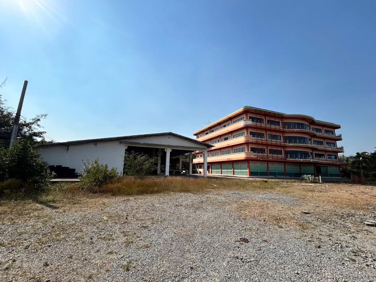 picture Rare Opportunity: 16 Rai Office & Land, Pathum Thani, 20 Mins to City - 1/19