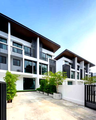 ขายทาวน์โฮม : ขายทาวน์โฮม 3 ชั้น สไตล์โมเดิร์น – ซอยสตรีวิท 29