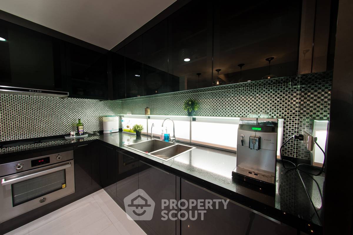 picture 2-BR Condo at La Vie En Rose Place Condominium near BTS Thong Lor (ID 2313005) - 7/18