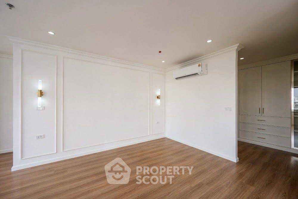 รูป คอนโด 3-ห้องนอน ที่ มูน ทาวเวอร์ คอนโดมิเนียม ใกล้ BTS ทองหล่อ (ID 2304477) - รูปที่ 9/9