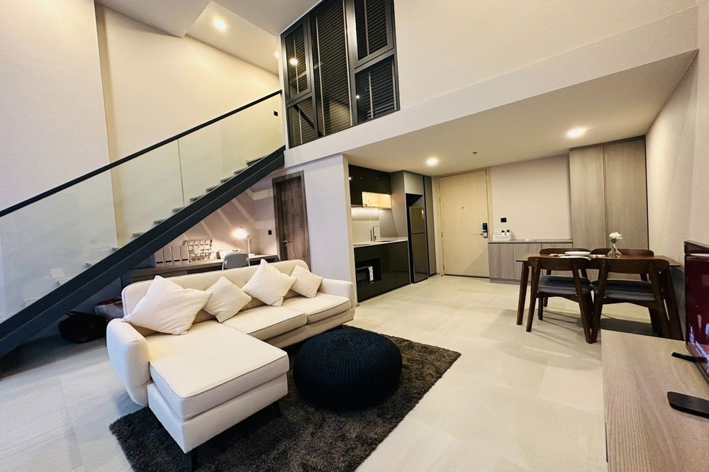 picture 🔥 Sale with tenant!! High ceiling, rare item!! 🔥 Code C20241100039...Cooper Siam, 1 bed Loft, 1 bath, furnished, modern style, Special Deal!!📣📣 - 2/5