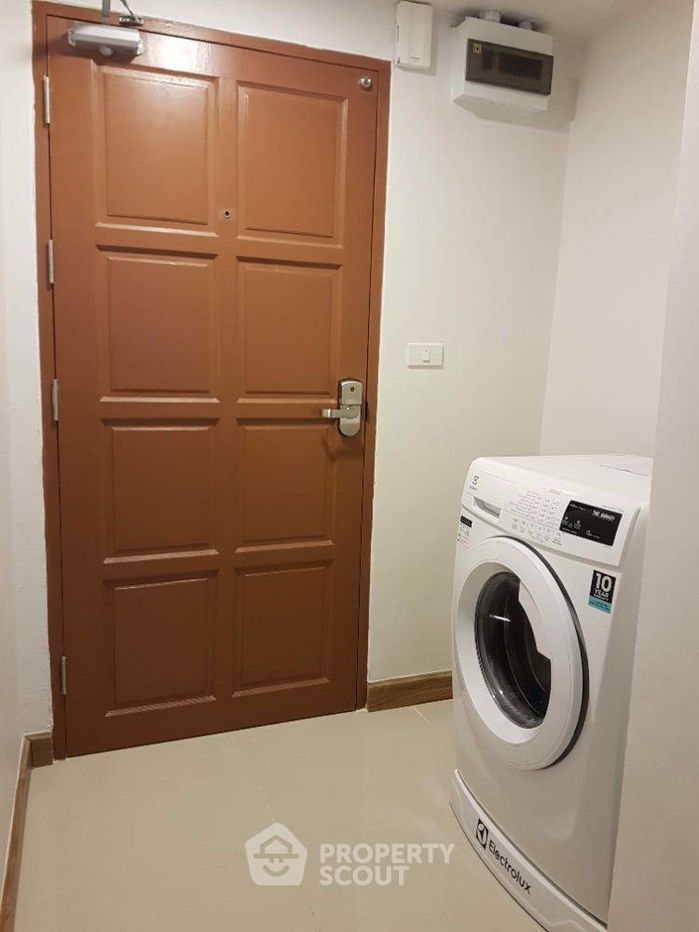 picture 2-BR Condo at Ratchada Orchid near MRT Sutthisan (ID 1901553) - 6/11