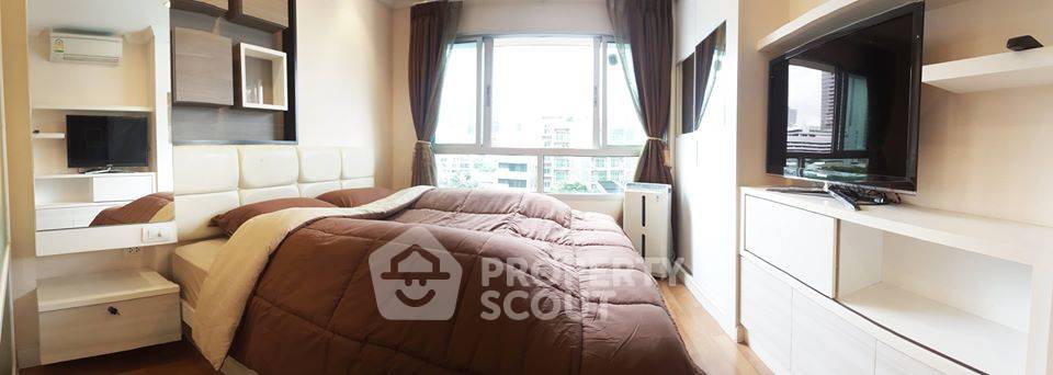 picture 1-BR Condo at Lumpini Place Rama 9–Ratchada near MRT Phra Ram 9 (ID 594484) - 2/8