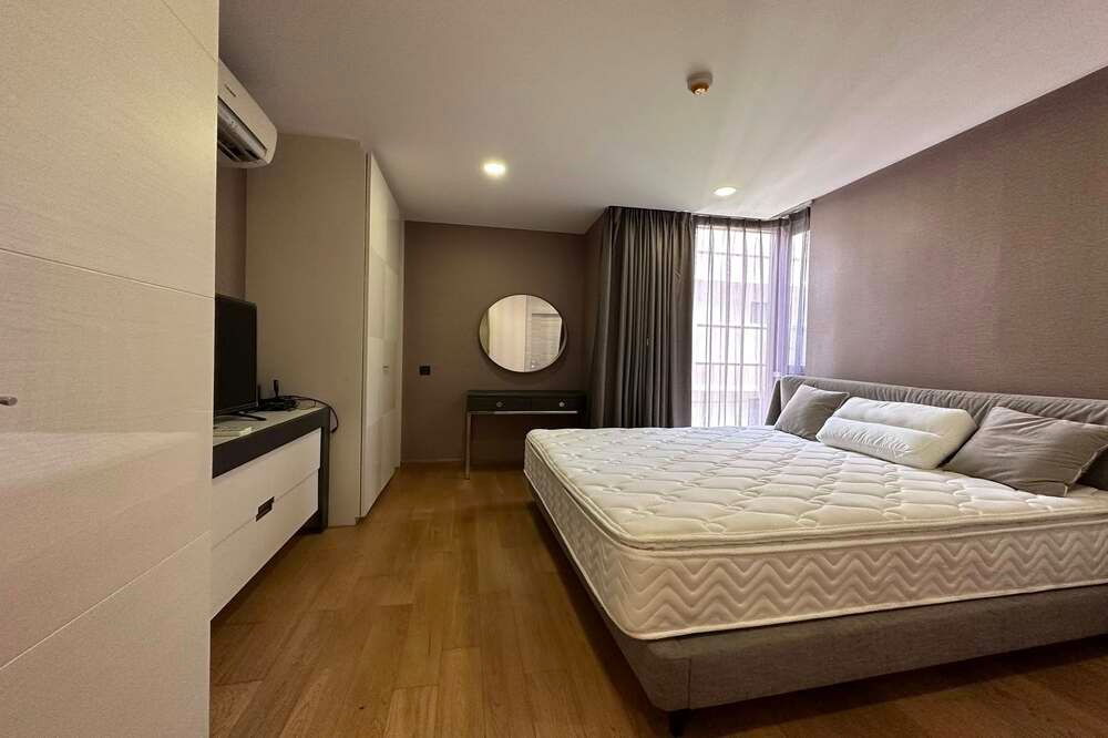 picture 🔥 For Rent !! Good location, There is a bathtub!!🔥 Code C20250900033........Klass Langsuan, 2 bedroom, 2 bathroom, furnished, ready to move in 📣📣 - 5/6