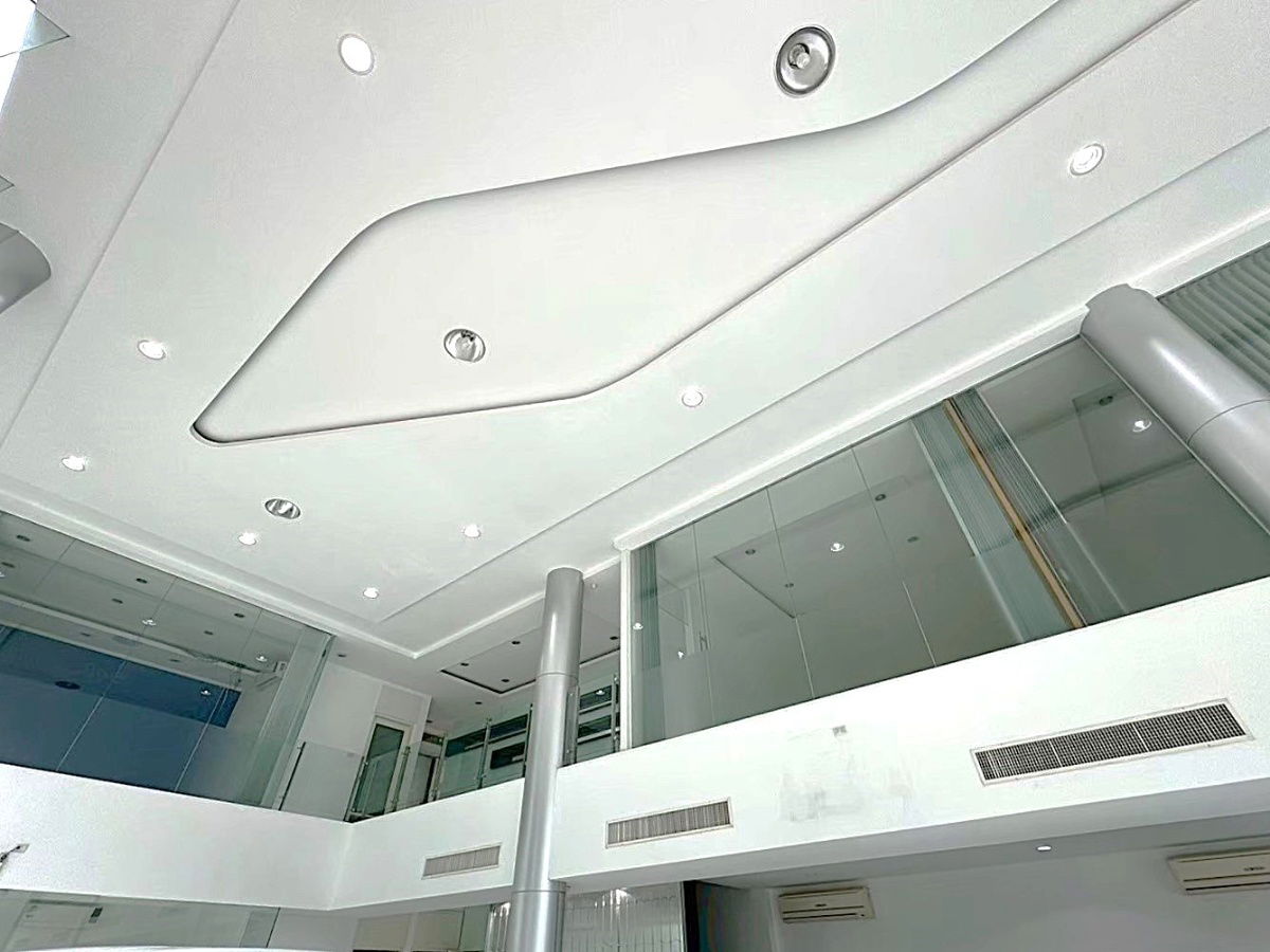 picture 3-Storey Building with Elevator and Parking for 15+ Cars on Rama 9 main road ** NO CO-AGENT ** - 3/12