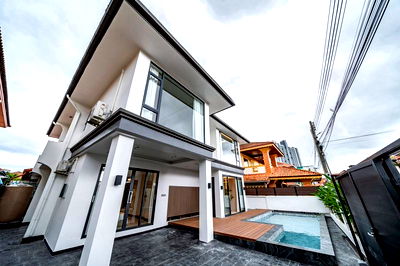 Houses for sale Jomtien Sai 2 : Selling pool villa Thepprasit 16.9