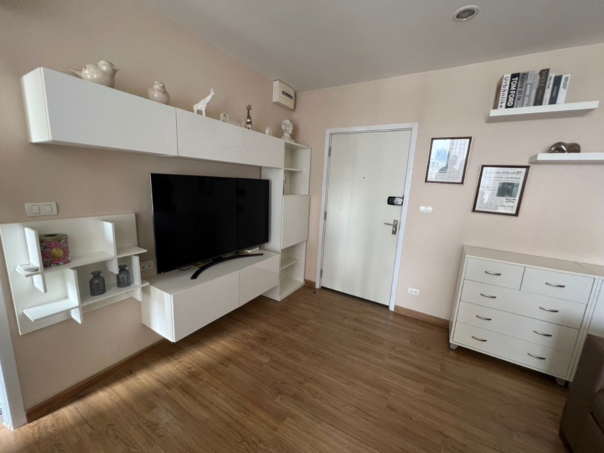 picture OMG1878  Nice Studio unit - for RENT @ [ The Tree Interchange ] available NOW < 19-Sep-25 > - 1/7