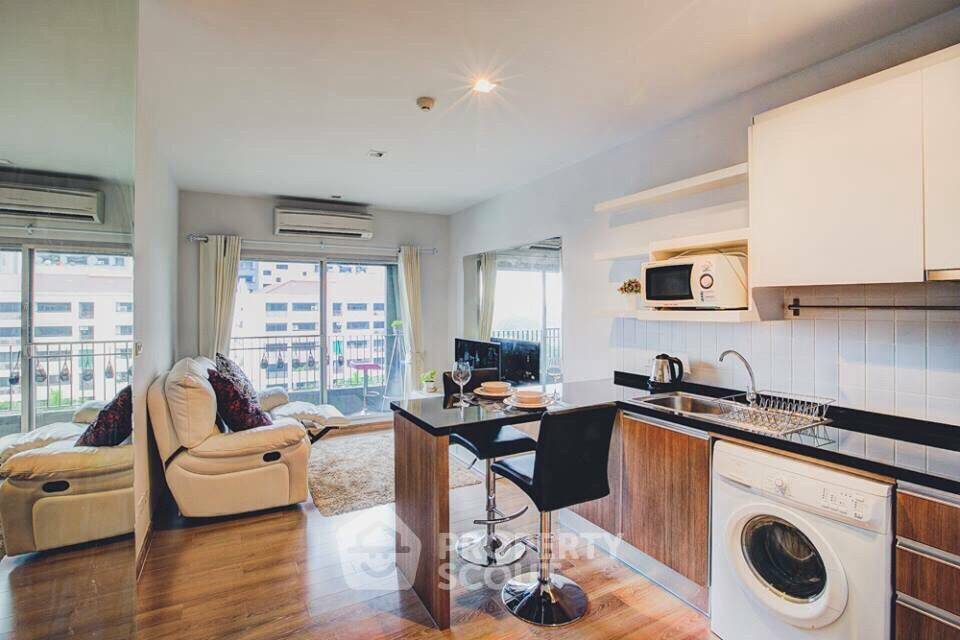 picture 1-BR Condo at The Seed Musee Sukhumvit 26 near BTS Phrom Phong (ID 513451) - 4/7