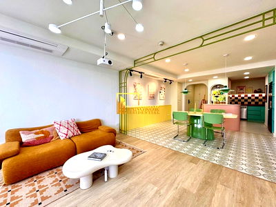 ขายคอนโด : Supalai Place | Quirky 2 Bed Condo For Sale in Phrom Phong - BR4290CD