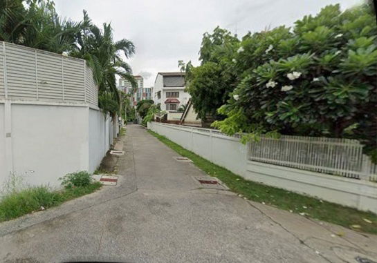 picture Urgent!! Land for sale in Pridi Banomyong Soi 25, Sukhumvit 71. - 2/4